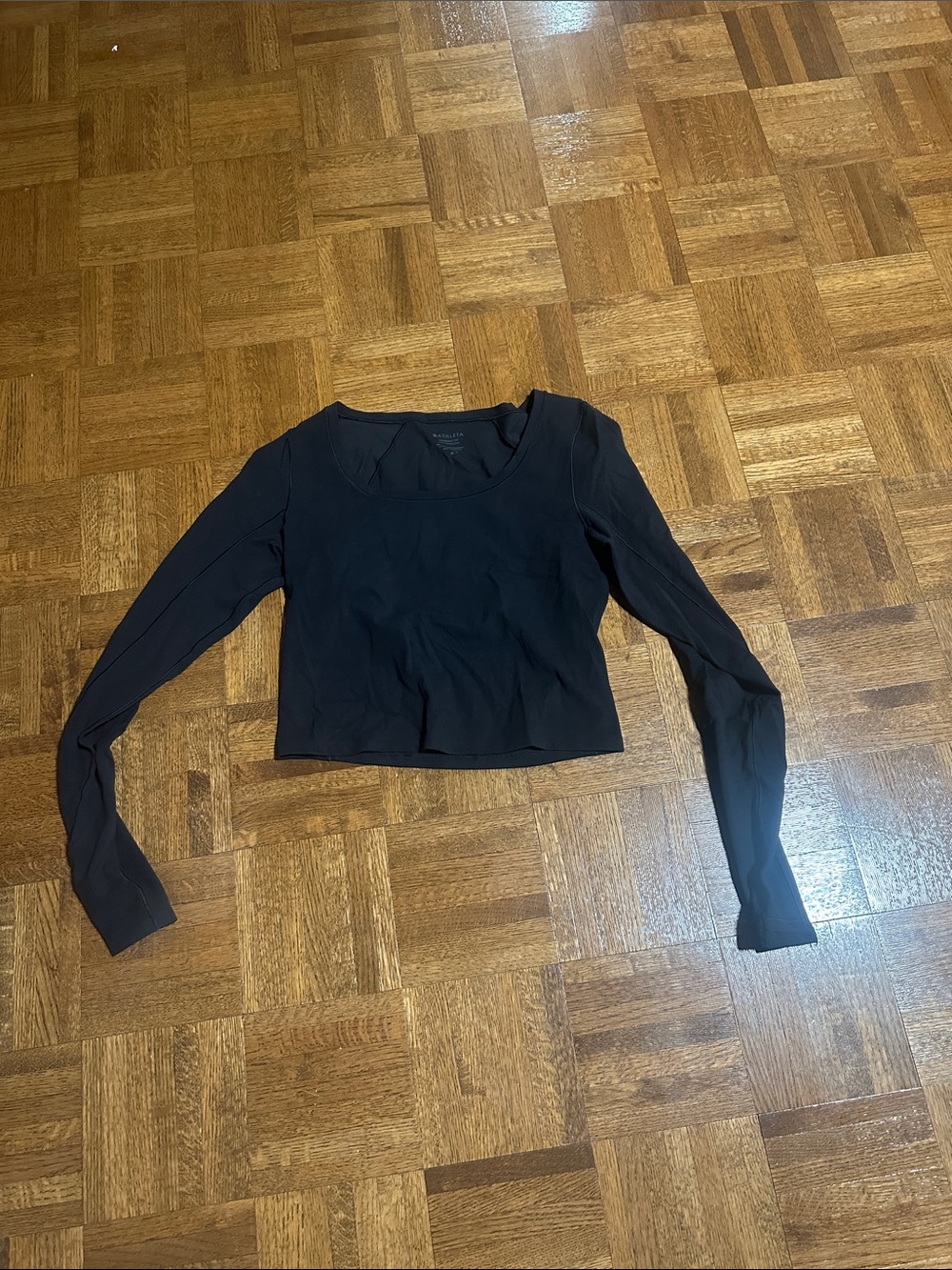 Athleta Black Long Sleeve Cropped Tee
